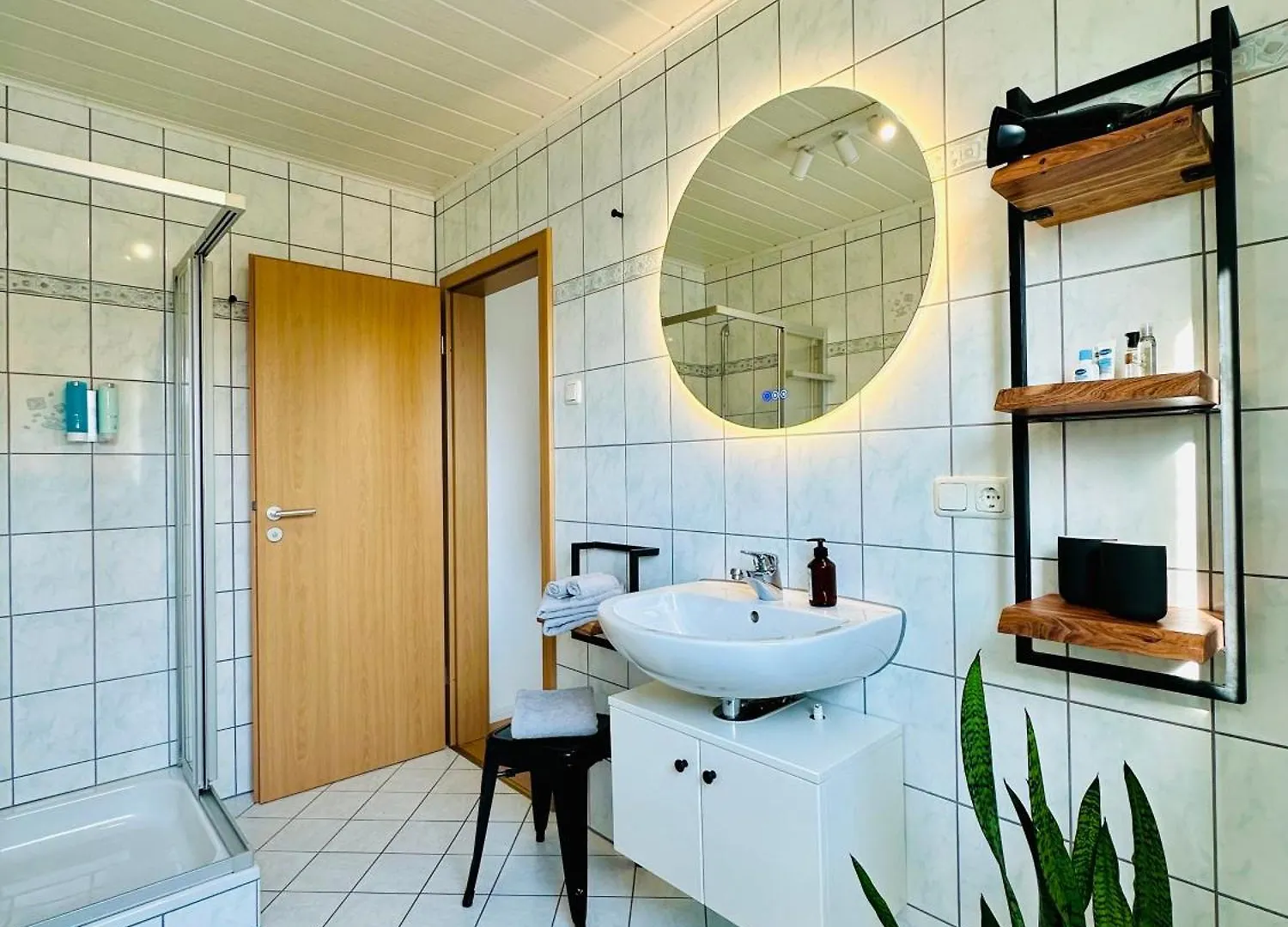 Apartment Ferienwohnung Pfister In Hausen Schonungen